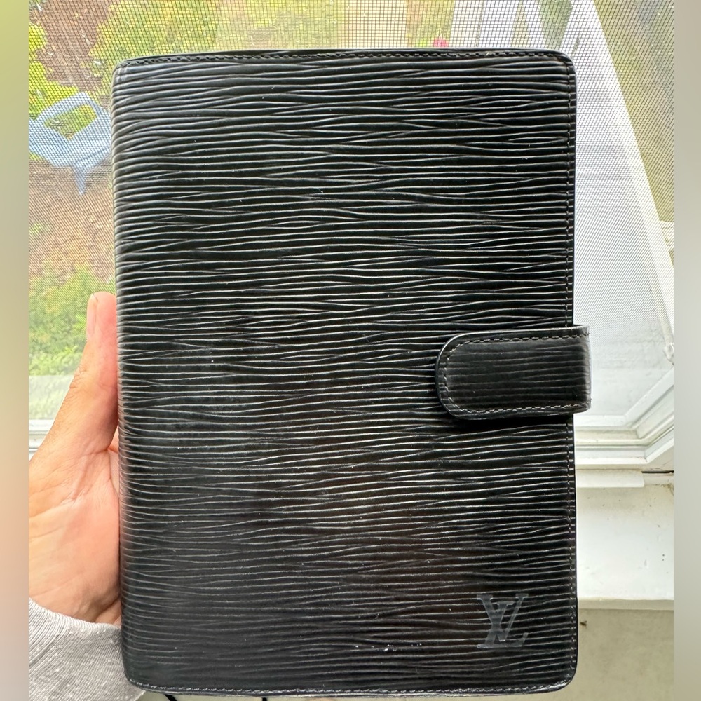 Louis Vuitton agenda with all the original pages